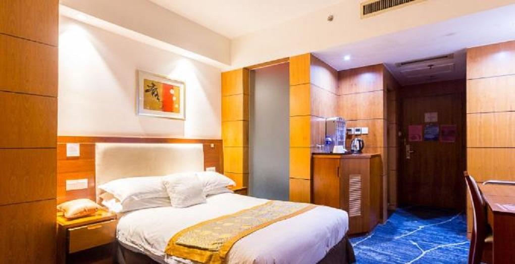 Gloria Plaza Hotel Kangqiao Шанхай Экстерьер фото