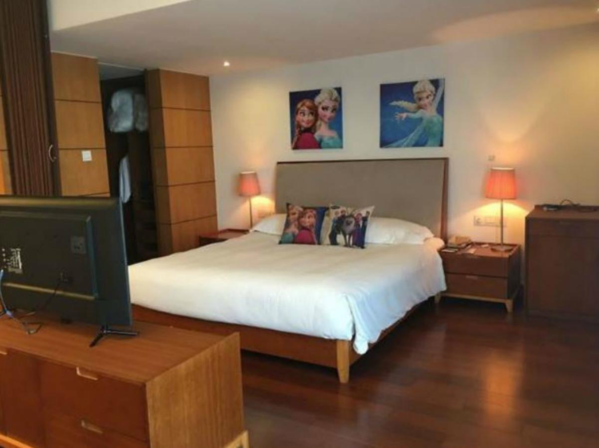 Gloria Plaza Hotel Kangqiao Шанхай Экстерьер фото